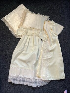 Vtg Handmade Baby/infant Satin Lace Ivory Christening Gown Jacket Blanket Pillow
